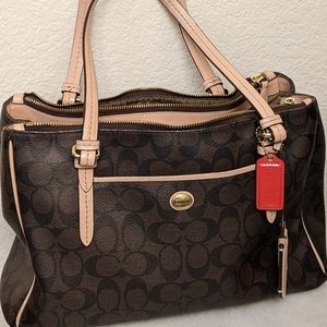 AUTHENTIC COACH SIGNATURE PEYTON JORDAN DOUBLE ZIP